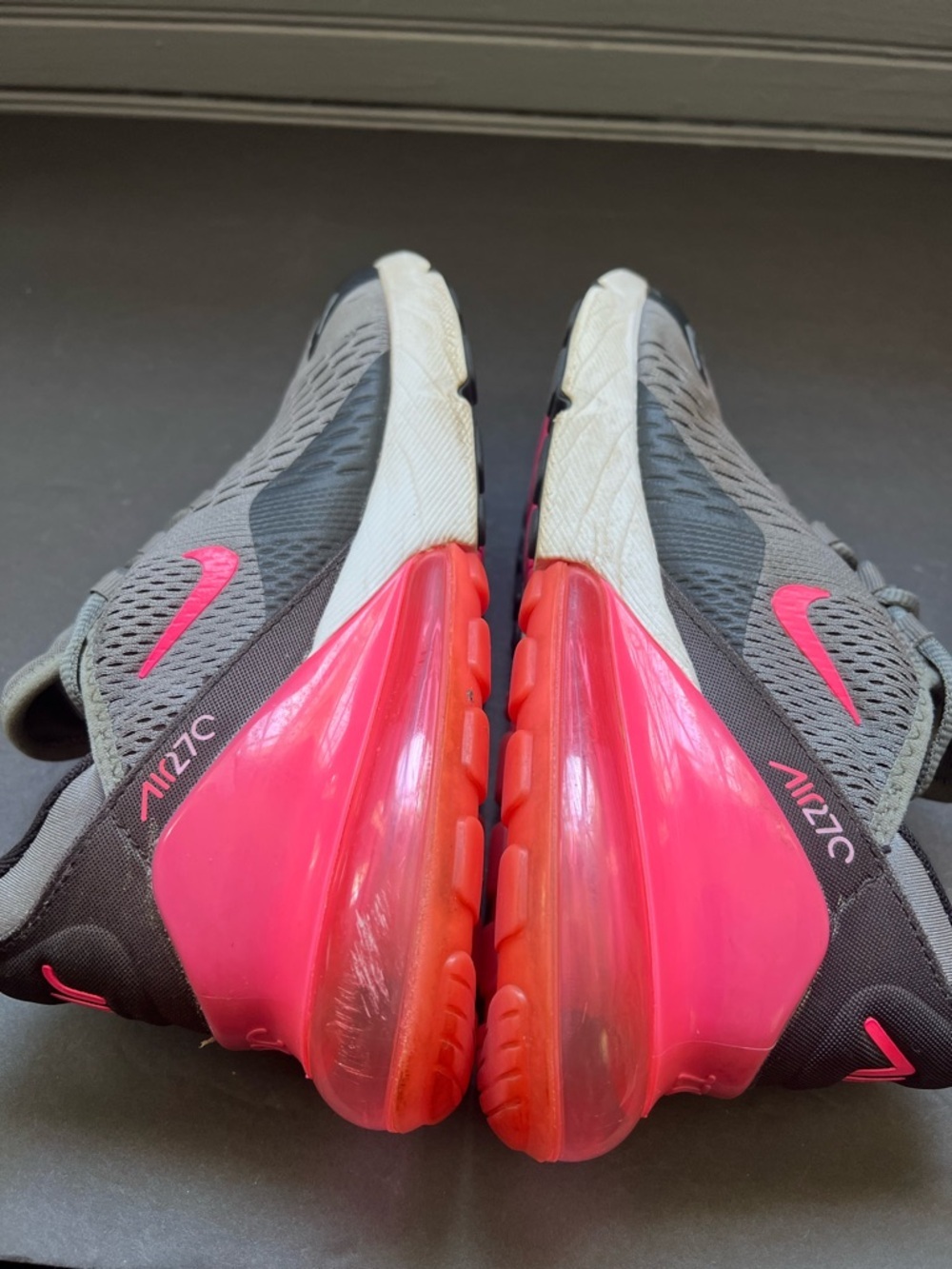 Nike air max 270 GS size 7Y grey and pink - Picture 9 of 9